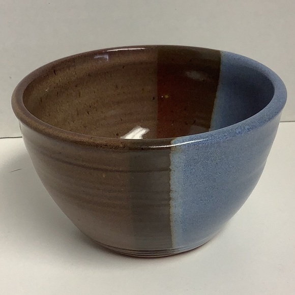 Blue and Brown handcrafted 2014 signed pottery bowl. - Picture 2 of 6